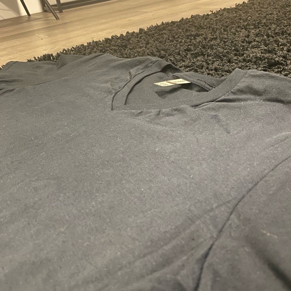 Gildan Men’s soft style v-neck - Picture 3 of 4